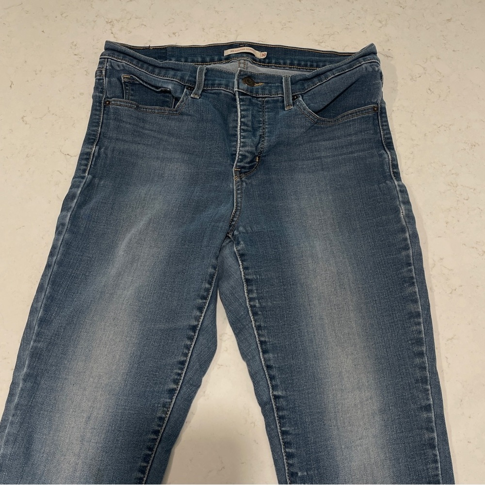 Women’s Levi’s 311 Shaping Skinny Jeans. Size 30x30 - Picture 2 of 11